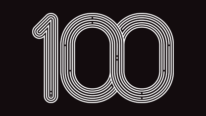 100 i vitt på svart bakgrund